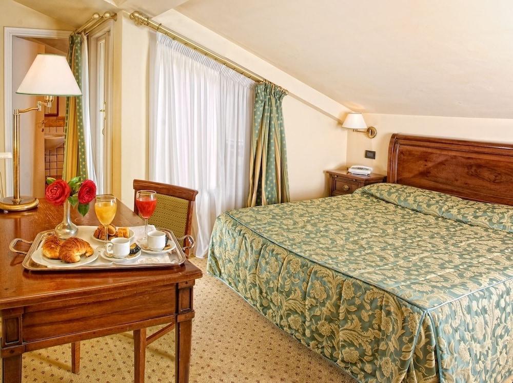 Hotel Verdeborgo 3*