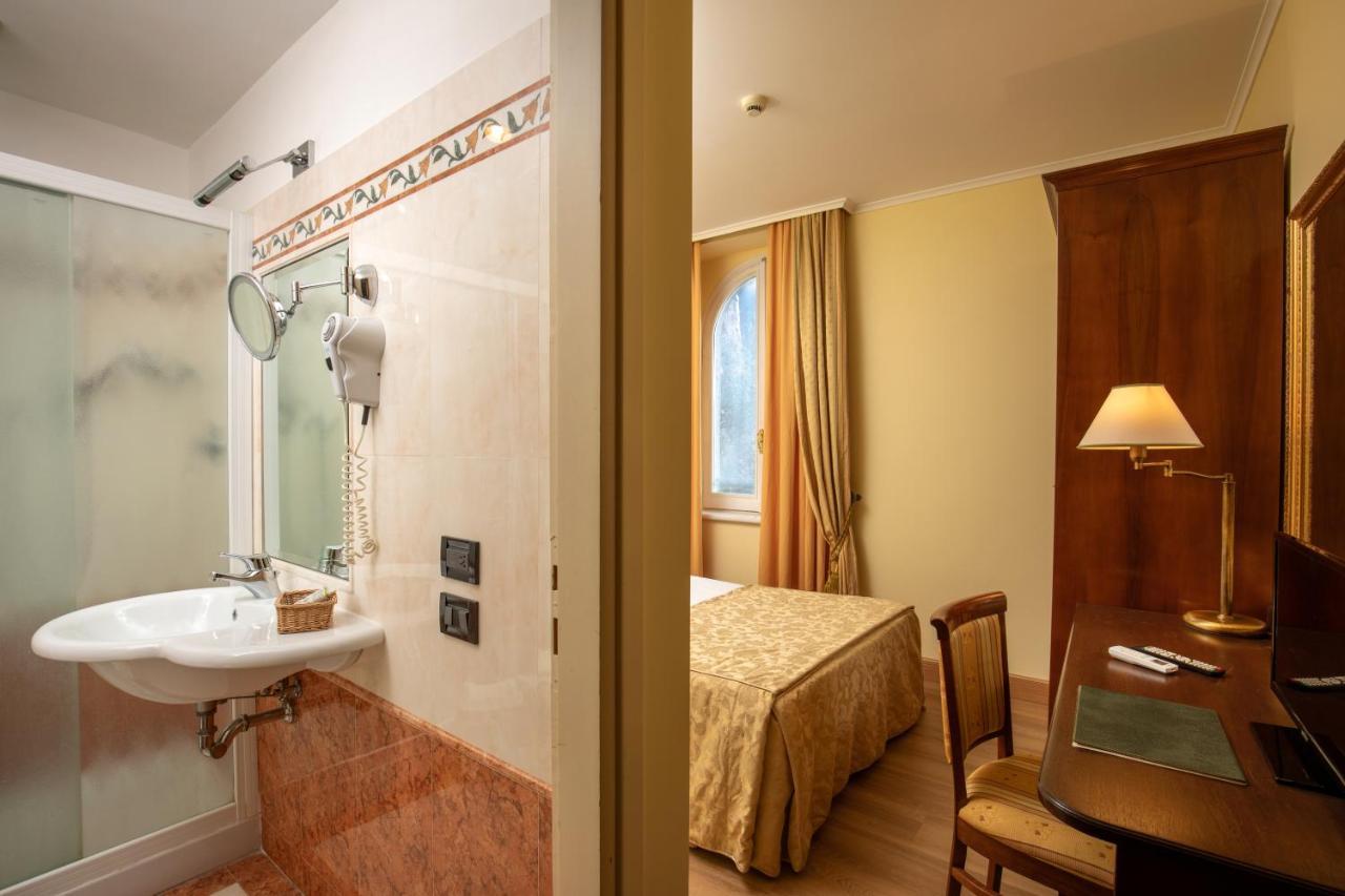 Hotel Verdeborgo